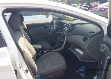 2016 Hyundai Elantra Se z USA, uszkodzony, nr VIN 5NPDH4AE7GH753923